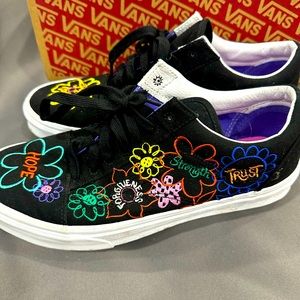 Women’s vans size 10